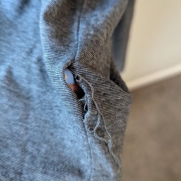 Vineyard Vines Edgartown Gray Long Sleeve Hooded T-Shirt Men's Size 2XL - Picture 3 of 11